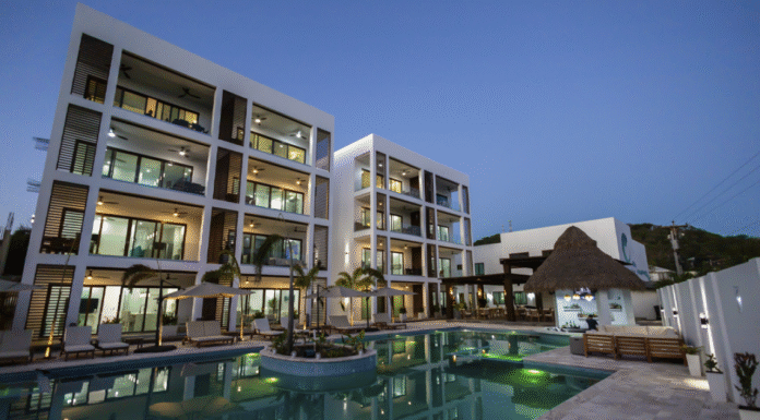 WorldHotels llega a Roatán, Honduras, con la apertura del Acqua Di Mare Resort, parte de su colección Distinctive